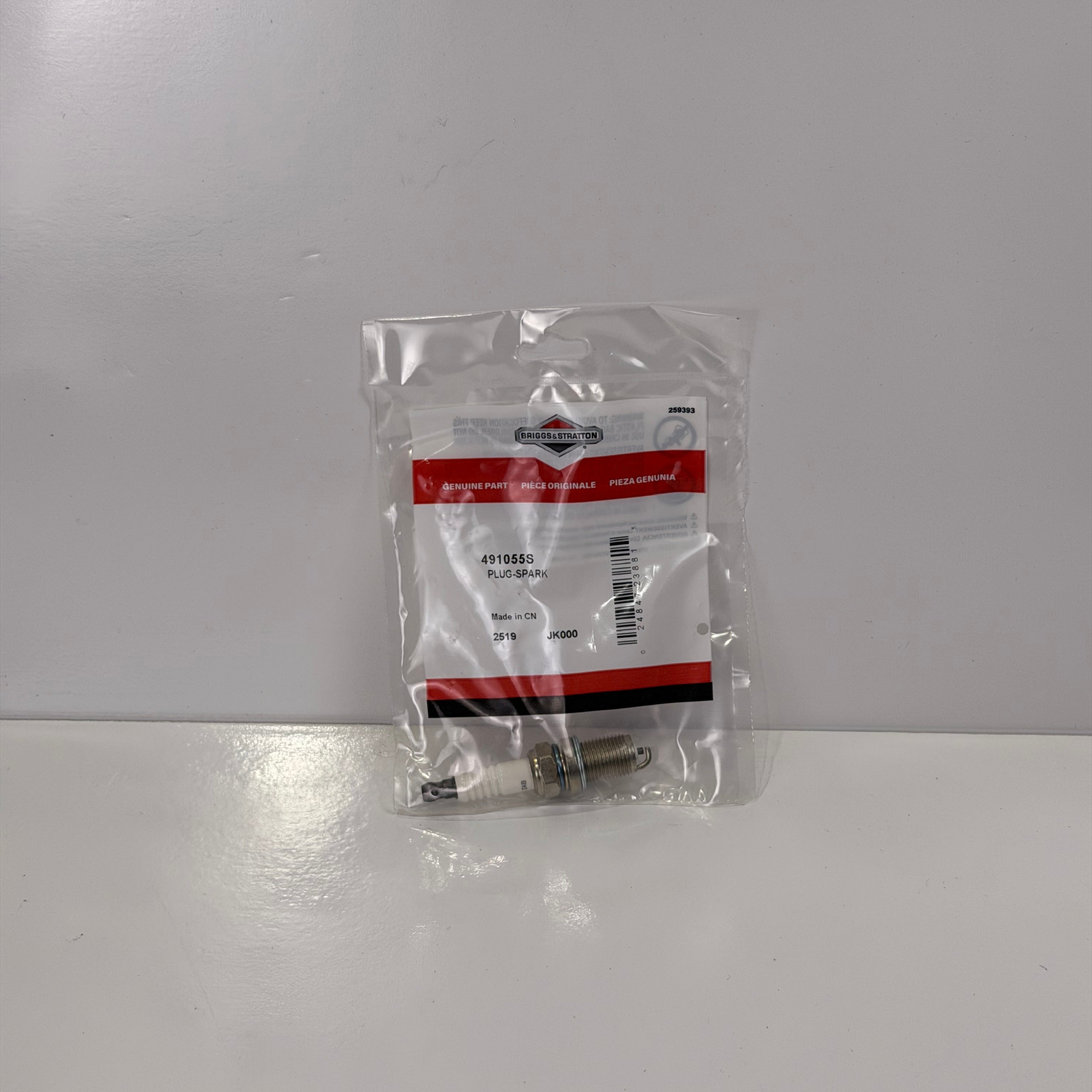 BRIGGS & STRATTON 491055S - SPARK PLUG