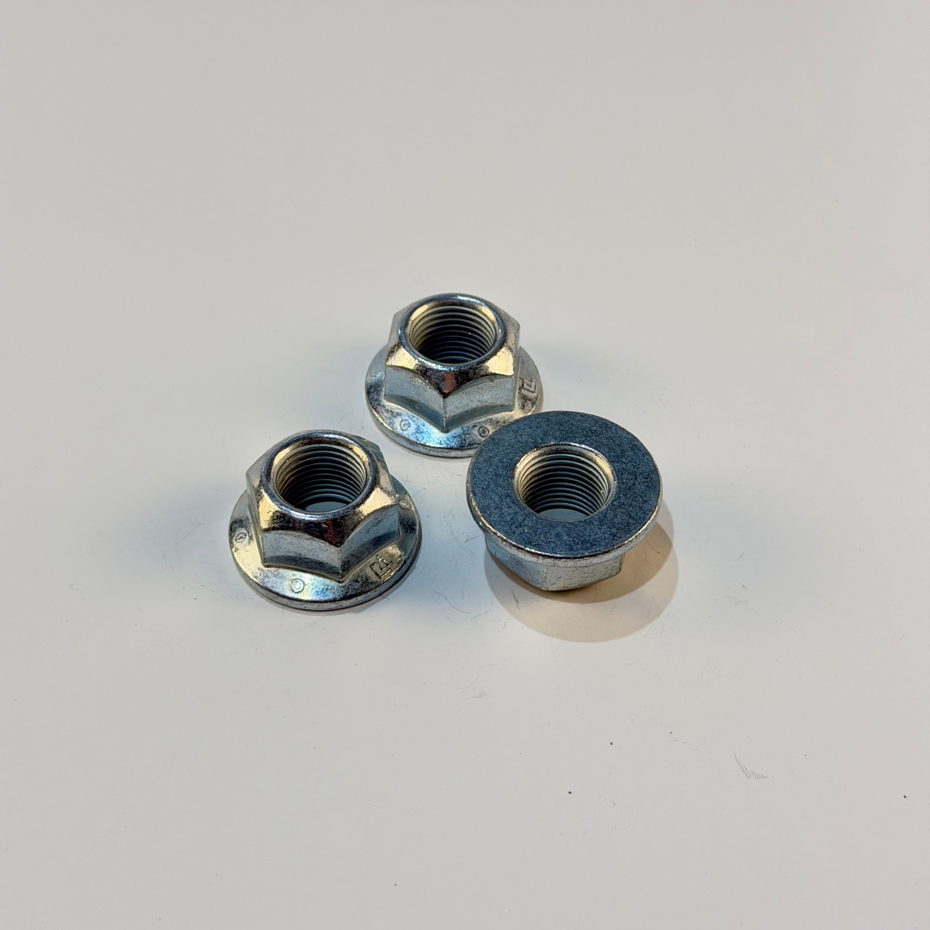 Cub Cadet  712-05203 - FLANGE NUT 5/8-18