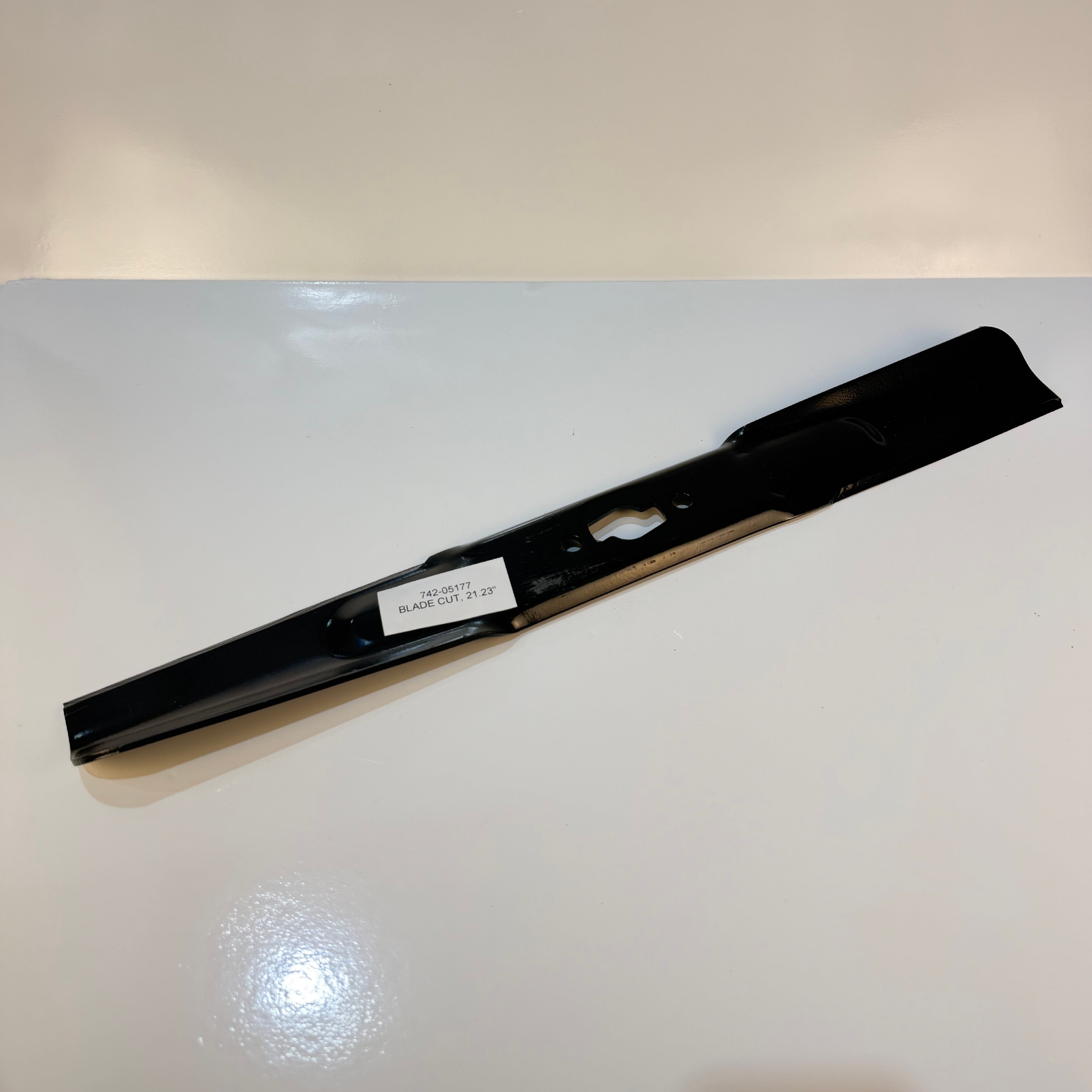 Cub Cadet  742-05177 - HIGH LIFT BLADE FOR 42" CUTTING DECKS