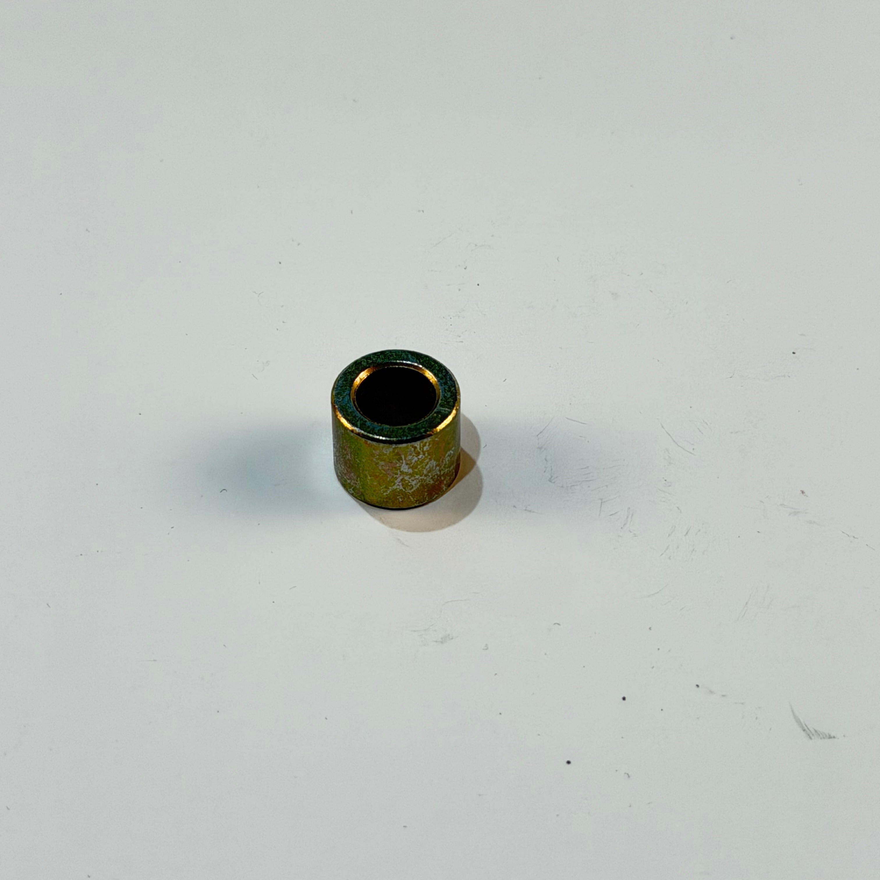 Cub Cadet 750-05563 - SPACER