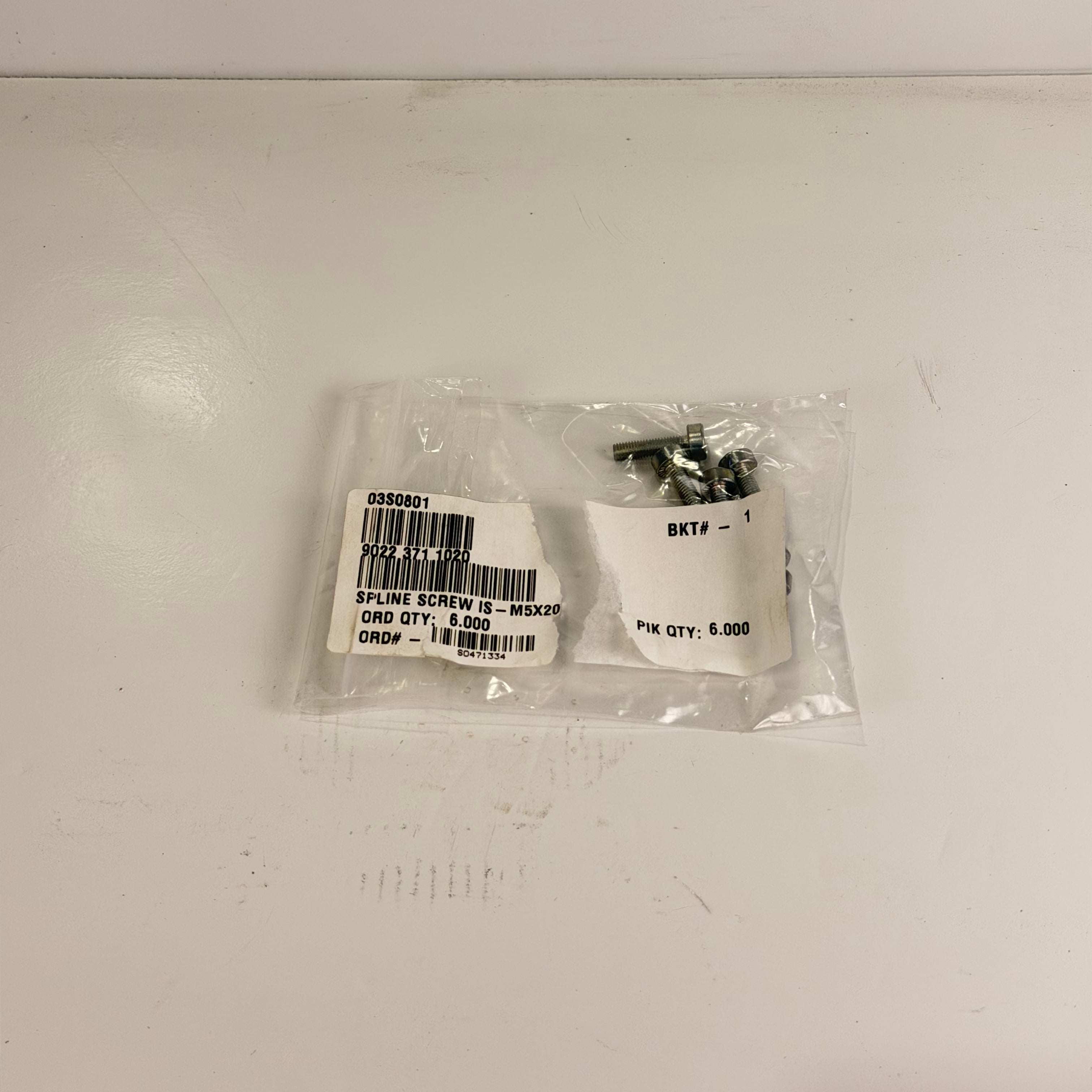 Stihl 9022 371 1020 - SPLINE SCREW IS-M5X20